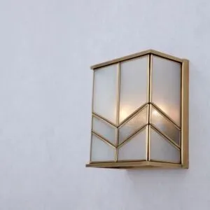 اضاءة جدارية لوتونا