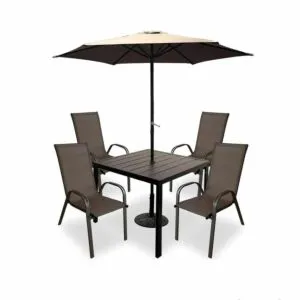 طاولة طعام خارجية مع مظلة جاردن فيو - بني