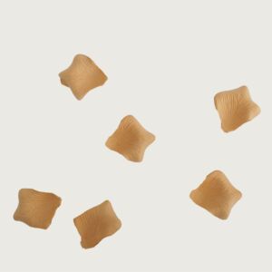 بتلات ورد رونا صناعية - عسلي - 12 قطعة